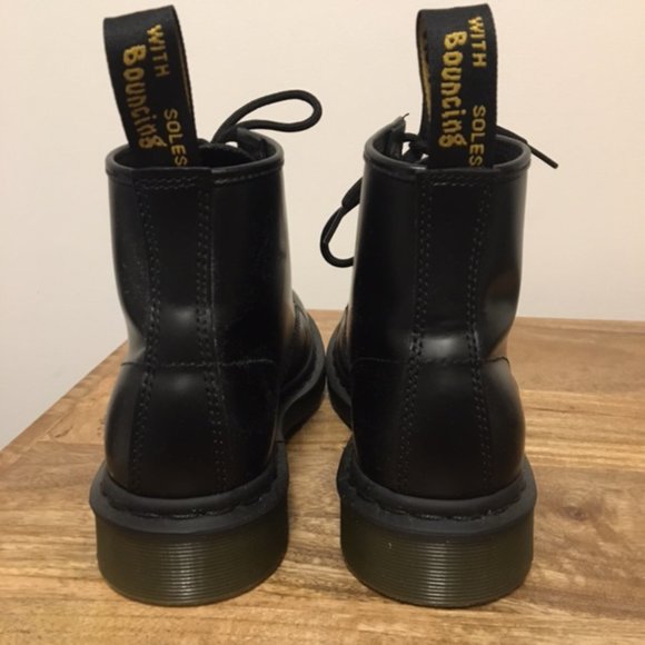 Dr Martens - 101 Smooth - UK 6 - Black - Picture 2 of 4